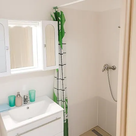 Steve's Little Flat * Budapest